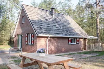 Image de Belle maison de 3 chambres à Ommen