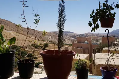 Image de Family home in Petra, Live Petra like a local!