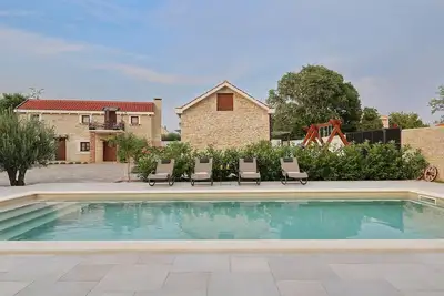 Image de Villa Ă Prkos avec Piscine et Proche Mer