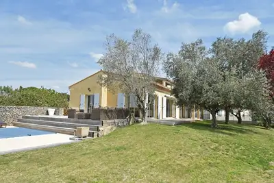 Image de Élégante villa avec piscine privée dans le sud de la France