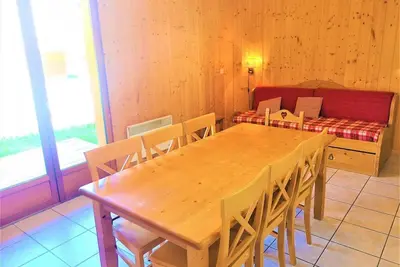 Image de Chalet, 150m du centre station, remise en forme, terrasse, parking, télévision, casier à ski, 43m²