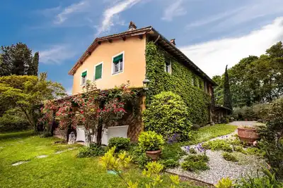 Villa Amico, charme indulgence surplombant le centre-ville de Lucca