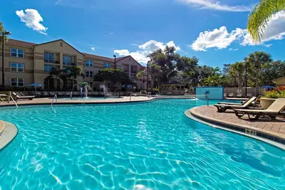 Image de Condo 2 chambres tout près de Disney