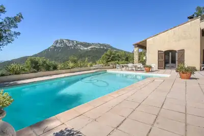 Image de Magnifique maison de vacances privée avec piscine privée, Tv, terrasse et parking