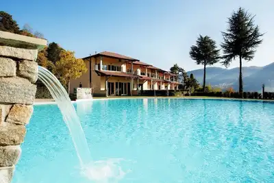 Image de Résidence de luxe avec vue sur le lac - 11 appartements avec piscine, barbecue et jacuzzi (81454)