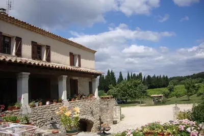 Image de Meublé tout équipé pour 4 personnes - 1 lit en 140, 2 lits en 90