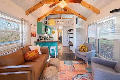 Image de Sophie Cabin - Ft. de Lookout Mountain, Forêt Nationale - Côté Ville