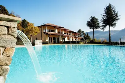Image de Résidence de luxe avec vue sur le lac - 11 appartements avec piscine, barbecue et jacuzzi (81453)