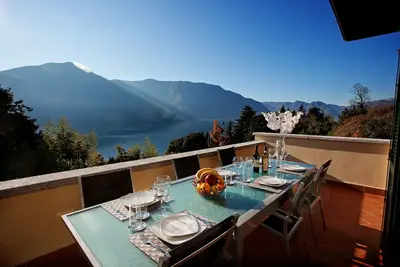 Image de Résidence de luxe avec vue sur le lac - 11 appartements avec piscine, barbecue et jacuzzi (81397)