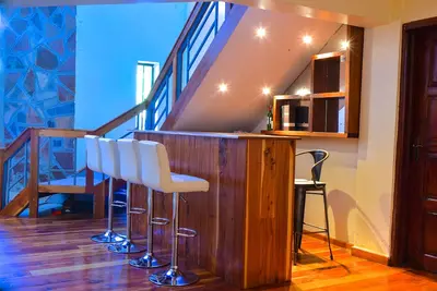 Image de Unique et confortable maison loin de chez eux