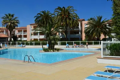Image de T2 avec piscine et salle de sport, à 400m de la plage, parking inclus - Golfe-Juan