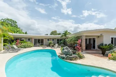 Image de Villa de luxe de 4 chambres avec piscine privée