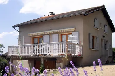 Image de Gîte rustique avec terrasse et jardin, animaux admis