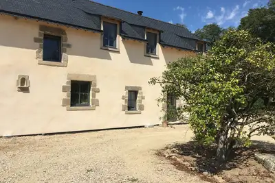 Image de Belle longère avec piscine (été 2024)