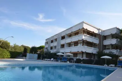 Appartement de vacances avec climatisation et piscine