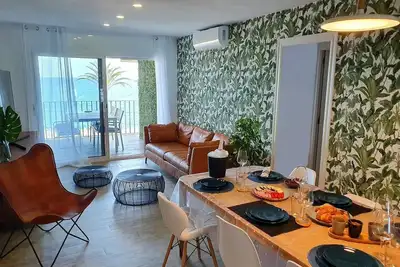 Image de La vue sur la mer de Ted. .