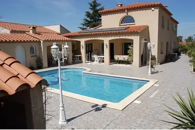Image de Villa familiale de 240m2 avec piscine