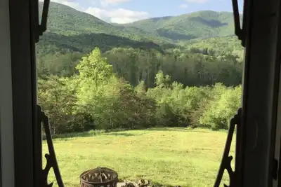 Image de Vues sereines sur la montagne et accès à la rivière allemande