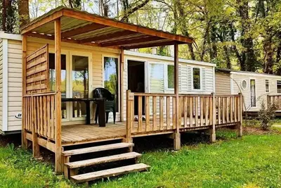 Image de Mobil-Home Confort 32m² Riviera - 3 chambres + Terrasse semi-couverte, lave-vaisselle 6 personnes