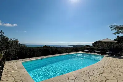 Image de Villa Vue mer 220 m2 Pinarello