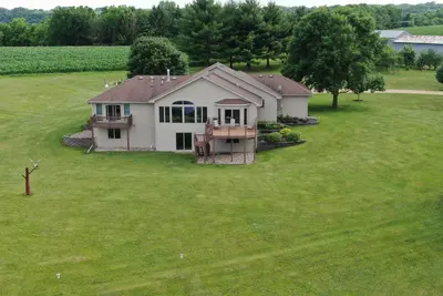 Image de Magnifique maison avec vue sur les rivières Chippewa et Mississippi