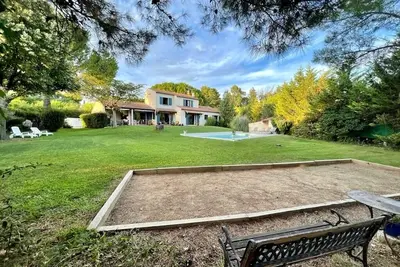 Image de Grande Maison avec piscine Privée sur 2600m² de Jardin
