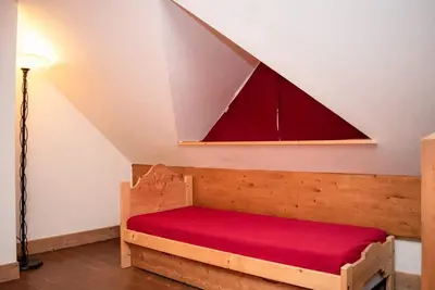 2ème étage, balcon, parking, télévision, casier à ski, 38m², Pra Loup