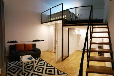 Image de Trois chambres à coucher Deux appartement de salle de bains 10 minutes du centre-ville