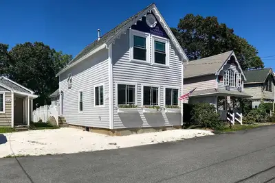 Image de Le vent d'été. w / Vue sur l'eau, à quelques pas de la plage, de la nourriture et du plaisir. Télévision 7/19 Wcvb