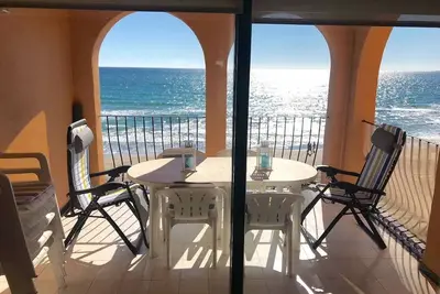 Appartement en première ligne de mer Méditerranée