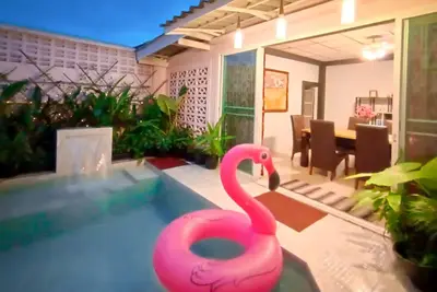 Image de 101 @ Sukhumvit. + Maison simple + petite Piscine + proche Bts