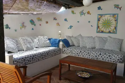 Image de DÉPENDANCE Dans Une Villa PRIVÉE Avec Vue Sur La Mer Avec Un Espace Vert EXTÉRIEUR Dans Une Villa PRIVÉE