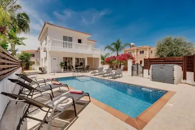 Image de Villa Croeso - Villa moderne de 3 chambres avec piscine privée
