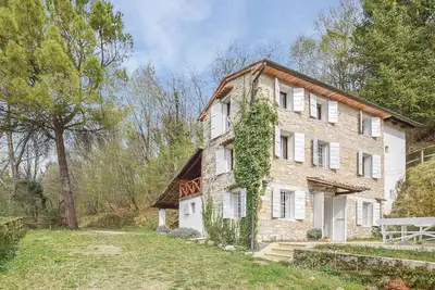 Image de Magnifique maison à Tarzo avec sauna