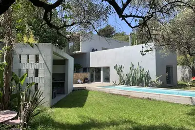 Image de Contemporary architect house with swimming pool less than 5kms from the beach