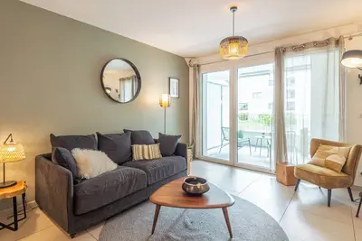 Image de 🎖 L'Interprète 405 4* - Appartement 1 chambre avec terrasse