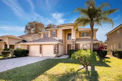 Image de Utopia-10 minutes Disney, piscine / spa surclassés, salle de jeux, Wifi, communauté fermée