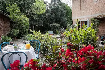 Image de ancienne grange sur la Via Francigena