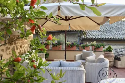 Image de Apt élégant avec grand jardin sur le toit meublé, pour 4 personnes