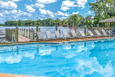 Image de 2 Cac ~ Sur Le Lac Bryan ~ Disney 7 Miles, 5 Miles To Seaworld, Piscines / PÊCHE Et Plus