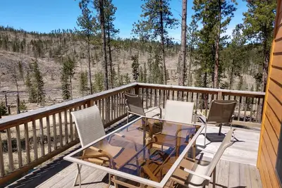 Image de Diamond in the Pines: 3 hectares privés, grande terrasse, vue imprenable, récemment mis à jour!