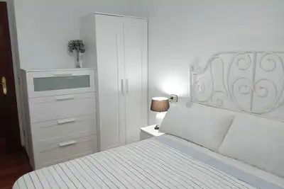 Appartement de 2 chambres dans le bâtiment \"El Olivo\" à Piroxa Baio
