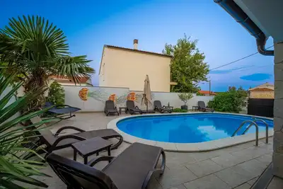 Image de Nouveau Villa Zlata à Krk avec piscine privée
