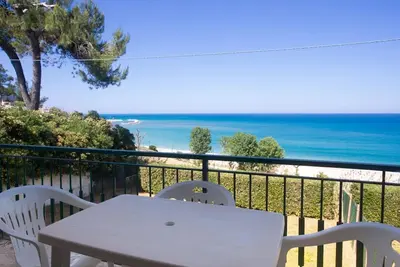 Image de N130 - Numana, two-room apartment with sea view at 200mt from the beach