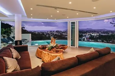 Villa Beyond-Namaste Villa de 13 chambres avec service complet et vue sur la mer près de la plage