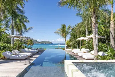 Image de Piscine à débordement chauffée, petit-déjeuner continental tous les jours, coin salon et hamac, Wifi gratuit