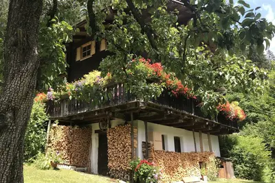 Image de Ferme restaurée avec amour au milieu des montagnes du Tyrol du Sud