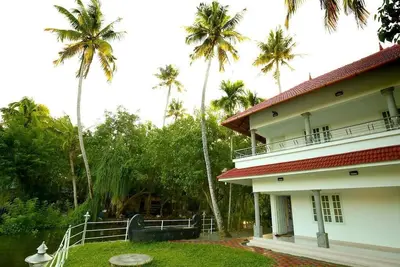 Elégant et moderne Lake View Resort, Alleppey