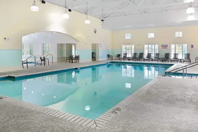 Image de Sleeps 12- 4 Bdrm-4 Baths-2 Cuisines ~ Greensprings Resort ~ Piscines INTÉRIEURES / EXTÉRIEURES