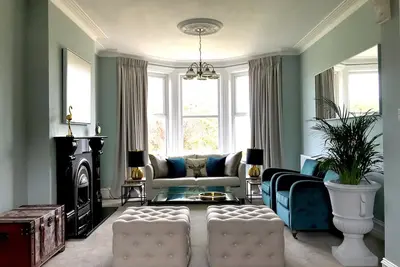 Image de Maison édouardienne de luxe à Whitby avec parking